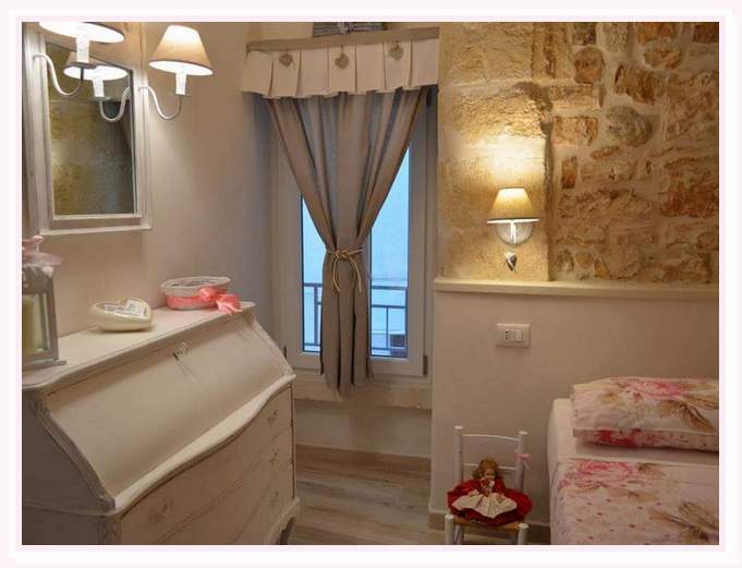 camera-matrimoniale-venere-shabby-bed and breakfast-cielididante-5